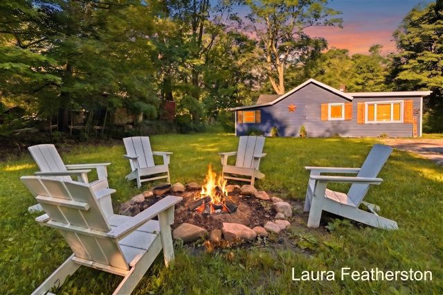 4948 Sturgis Avenue, Rockford, MI 49341