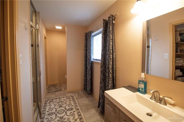 1007 E Solar Drive, Mission, TX 78574