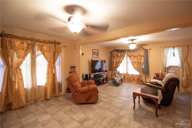 1007 E Solar Drive, Mission, TX 78574