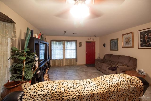 1007 E Solar Drive, Mission, TX 78574
