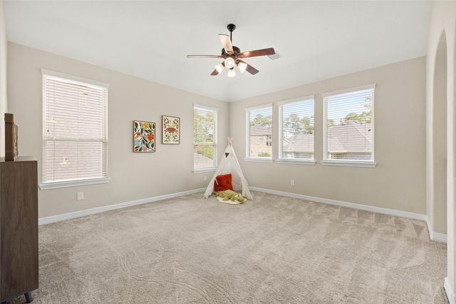 223 Reynosa Court, Pinehurst, TX 77362