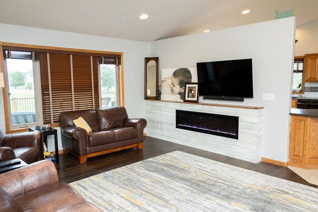 506 12th Street NE, Dilworth, MN 56529