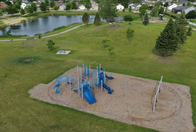 506 12th Street NE, Dilworth, MN 56529