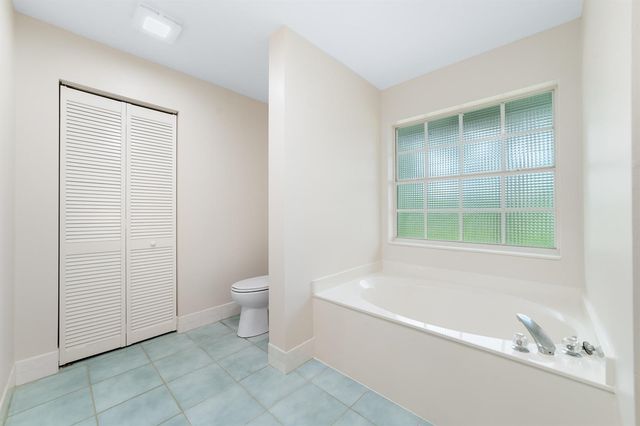 15359 97th Road N, West Palm Beach, FL 33412