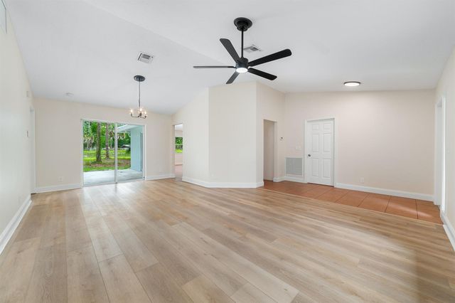15359 97th Road N, West Palm Beach, FL 33412
