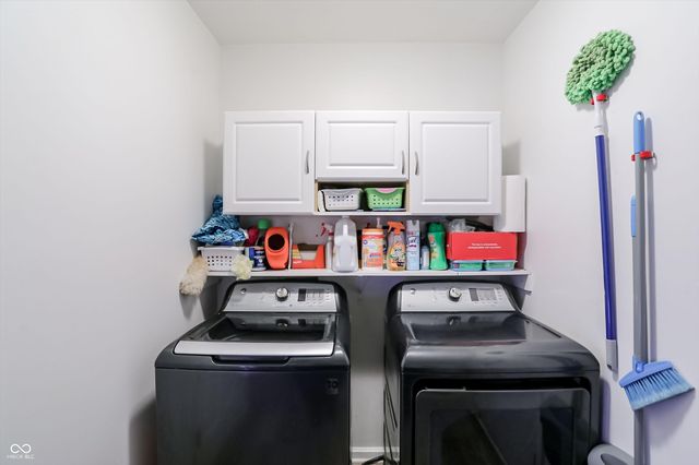 9658 Fireside Lane, Fishers, IN 46038