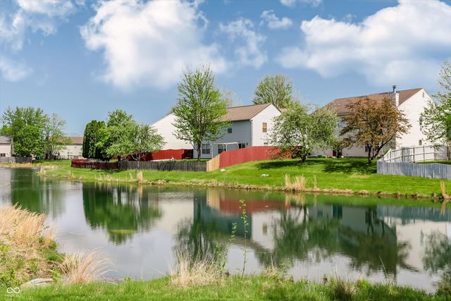 9658 Fireside Lane, Fishers, IN 46038