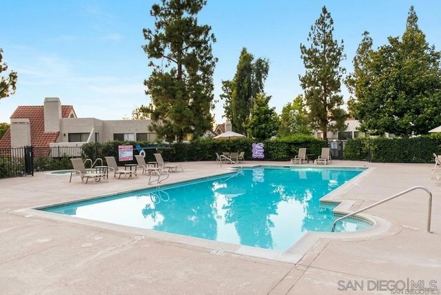 11850 Caminito Ronaldo 233, San Diego, CA 92128