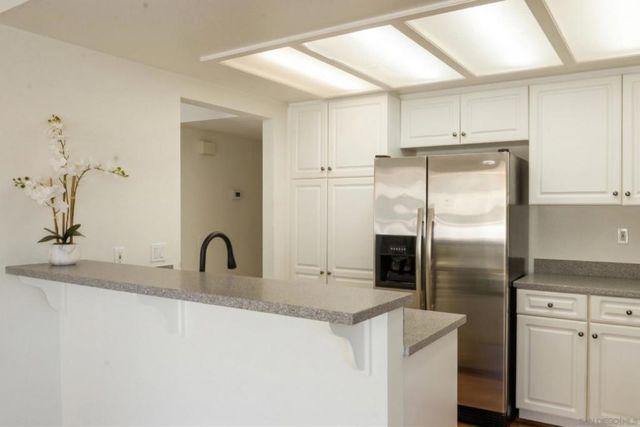 11850 Caminito Ronaldo 233, San Diego, CA 92128