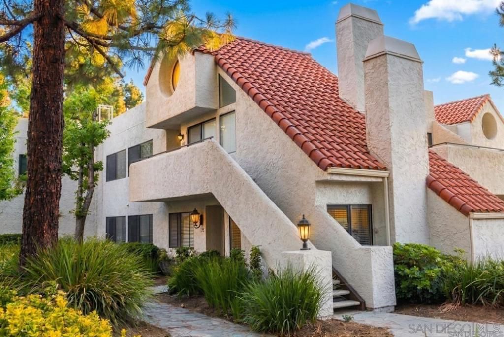 11850 Caminito Ronaldo 233, San Diego, CA 92128