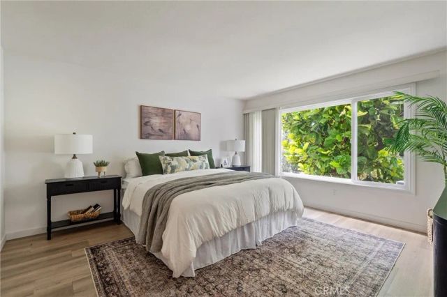 372 Carroll East 201, Long Beach, CA 90814