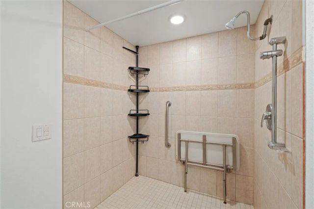 372 Carroll East 201, Long Beach, CA 90814