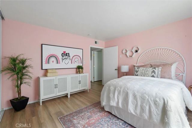 372 Carroll East 201, Long Beach, CA 90814
