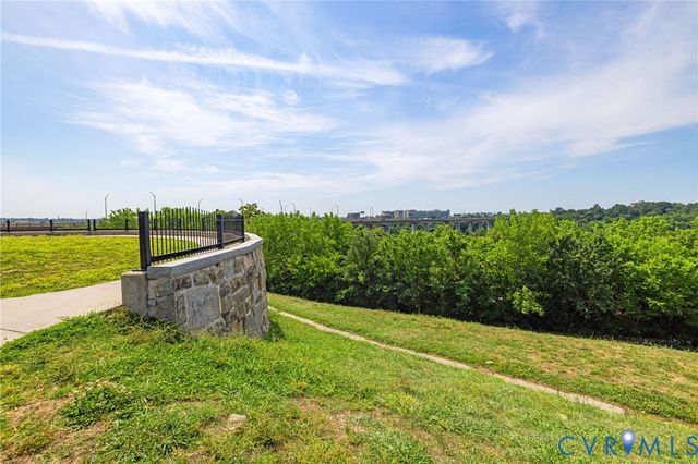 733 S Pine St, Richmond, VA 23220