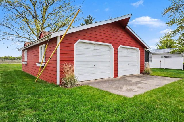 5495 Oakridge Drive, Beaverton, MI 48612