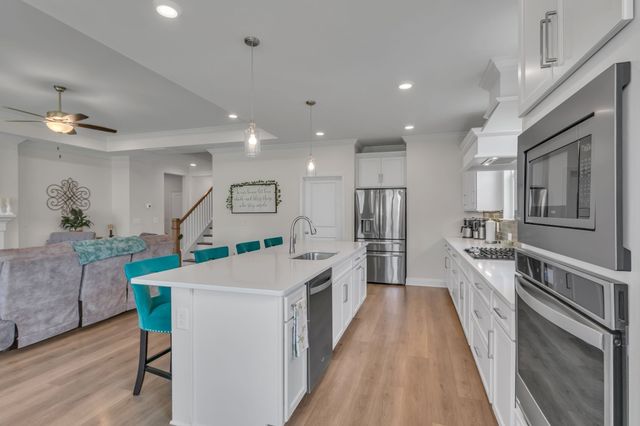 1421 Proprietors Pl, Murfreesboro, TN 37128