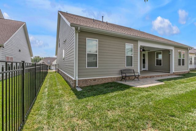 1421 Proprietors Pl, Murfreesboro, TN 37128