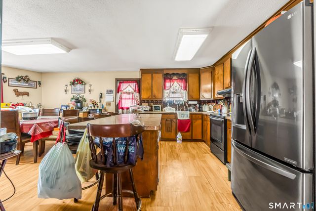 487 South Eagle Street, Plymouth, CT 06786