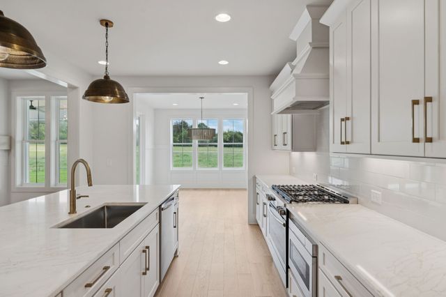 6220 Cedar Brooke Lane, Spring Hill, TN 37174