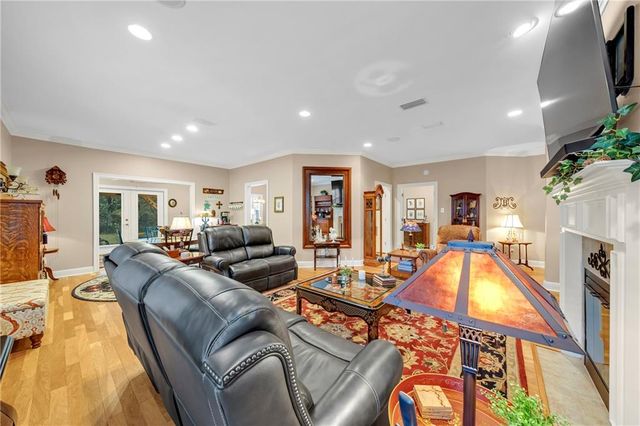 6720 Somerby Lane, Mobile, AL 36695