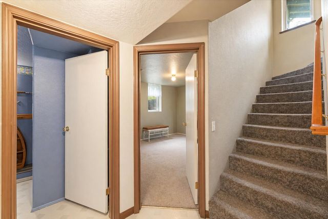 37 Firehouse Lane, Shady Cove, OR 97539