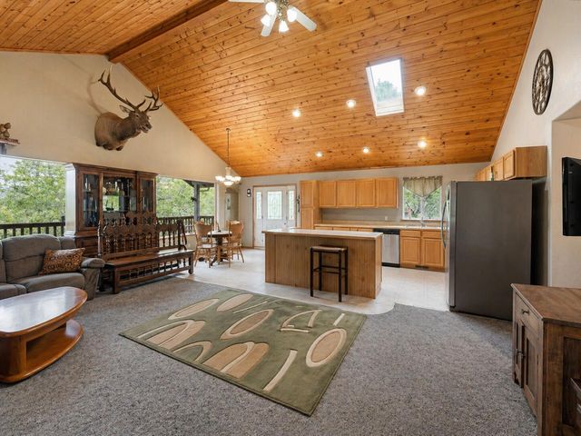 37 Firehouse Lane, Shady Cove, OR 97539