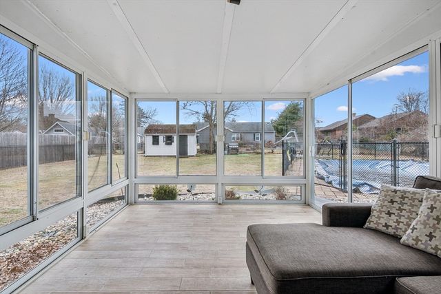 119 Acrebrook Rd, Springfield, MA 01129