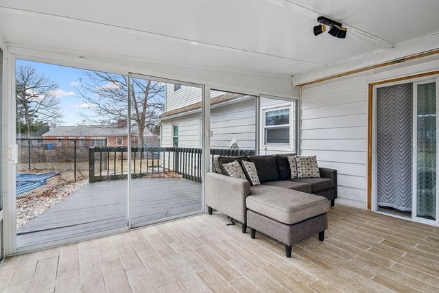 119 Acrebrook Rd, Springfield, MA 01129