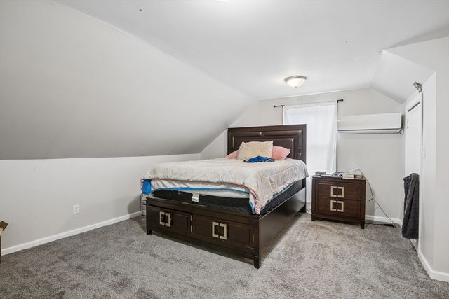 119 Acrebrook Rd, Springfield, MA 01129