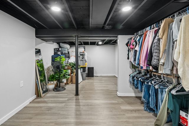 119 Acrebrook Rd, Springfield, MA 01129