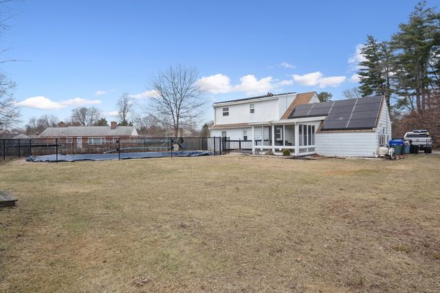 119 Acrebrook Rd, Springfield, MA 01129