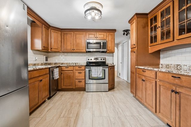 119 Acrebrook Rd, Springfield, MA 01129