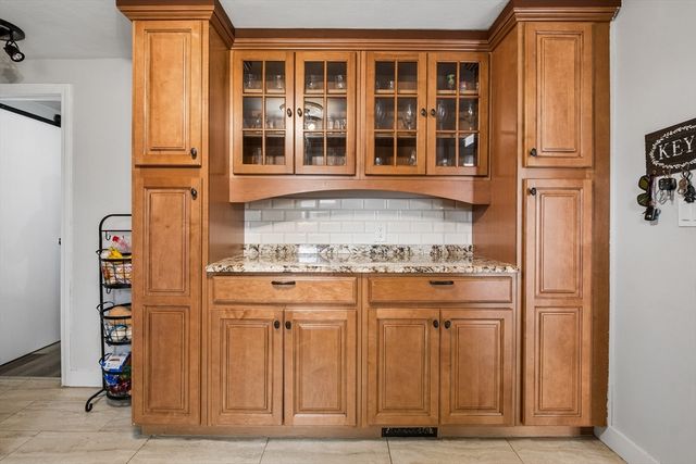 119 Acrebrook Rd, Springfield, MA 01129