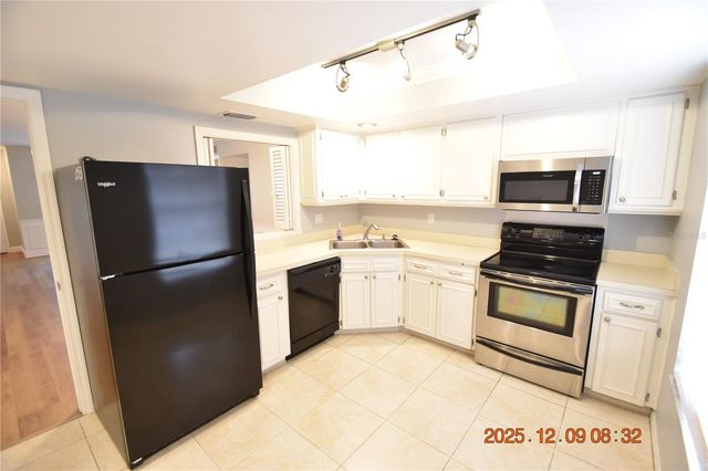 3402 LATANIA DRIVE 316, Tampa, FL 33618