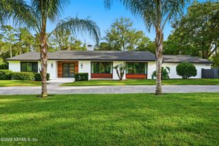 8228 HOLLYRIDGE Road, Jacksonville, FL 32256