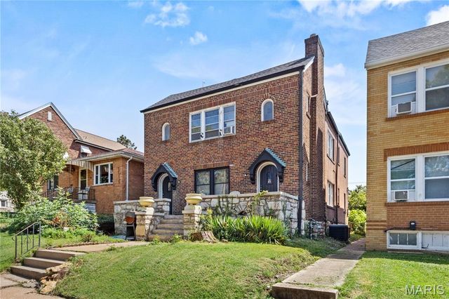 3926 Dunnica Avenue, St Louis, MO 63116