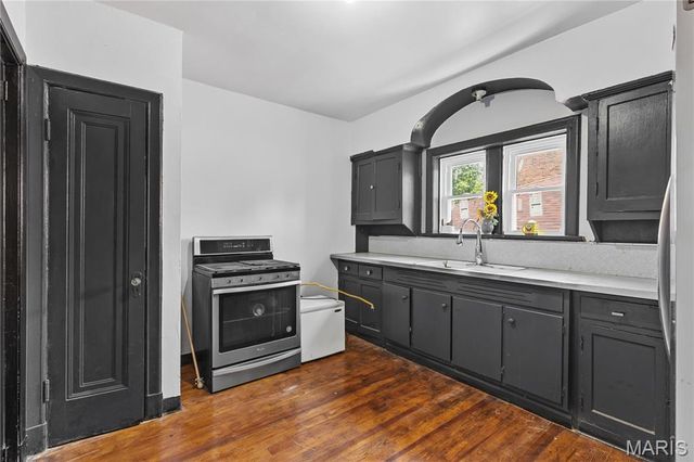 3926 Dunnica Avenue, St Louis, MO 63116