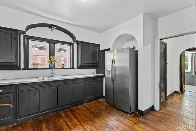 3926 Dunnica Avenue, St Louis, MO 63116