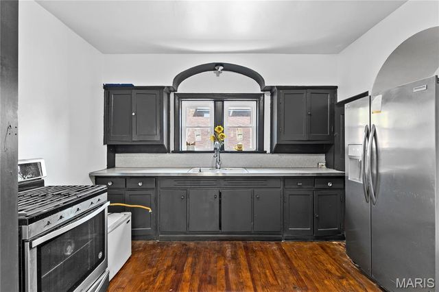 3926 Dunnica Avenue, St Louis, MO 63116