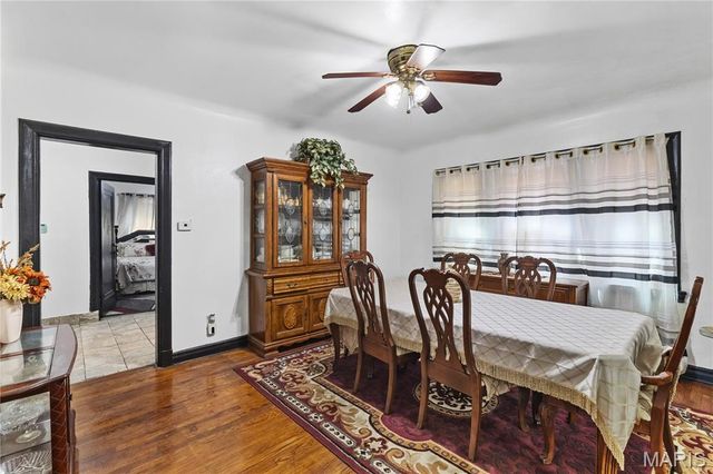 3926 Dunnica Avenue, St Louis, MO 63116