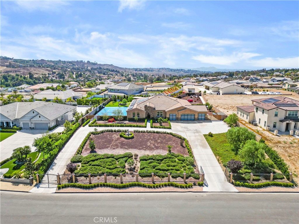 16282 Ginger Creek, Riverside, CA 92504 — exterior