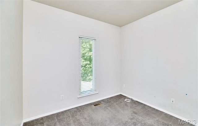 13222 Shady Green Drive, St Louis, MO 63128