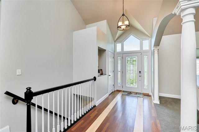 13222 Shady Green Drive, St Louis, MO 63128