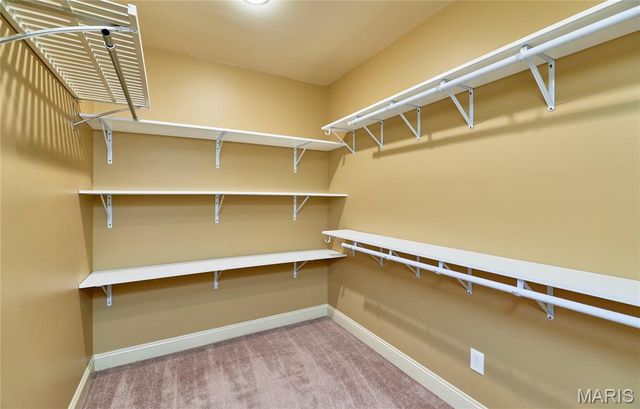 13222 Shady Green Drive, St Louis, MO 63128