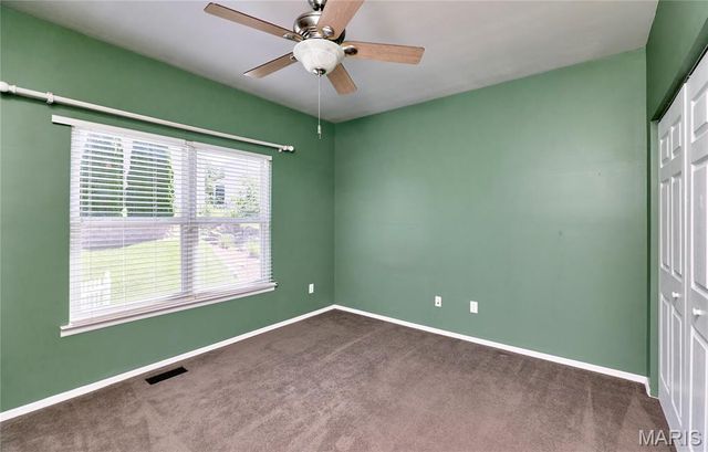 13222 Shady Green Drive, St Louis, MO 63128