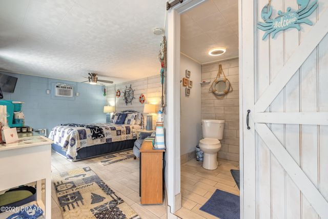 191 E Ariel Road, Oak Hill, FL 32759