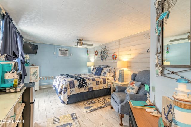 191 E Ariel Road, Oak Hill, FL 32759