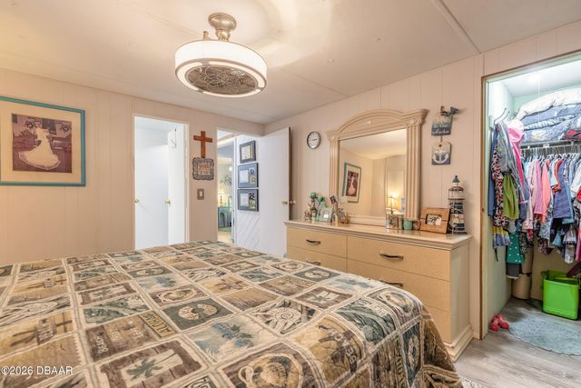 191 E Ariel Road, Oak Hill, FL 32759
