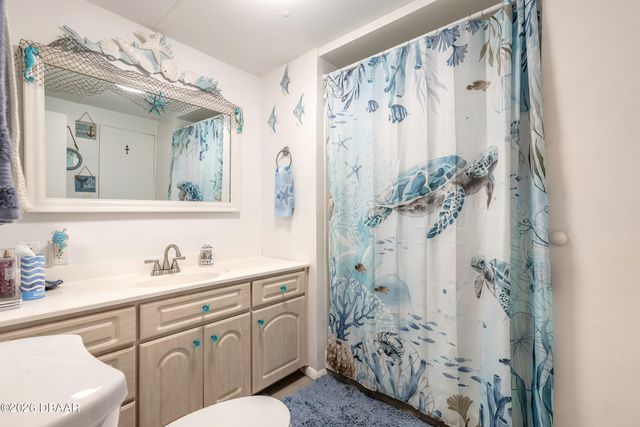 191 E Ariel Road, Oak Hill, FL 32759