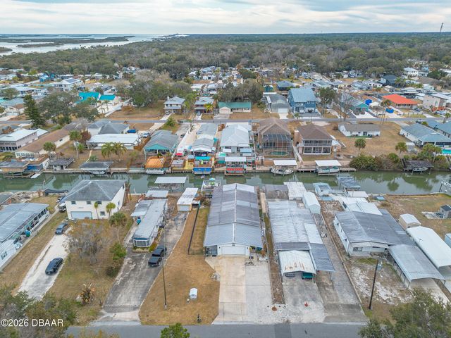 191 E Ariel Road, Oak Hill, FL 32759